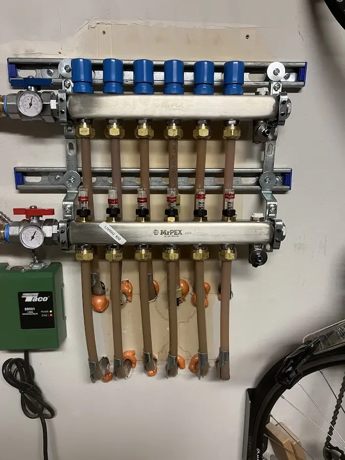 Plumber performing Leak Detection at a residential property in Shenandoah Farms